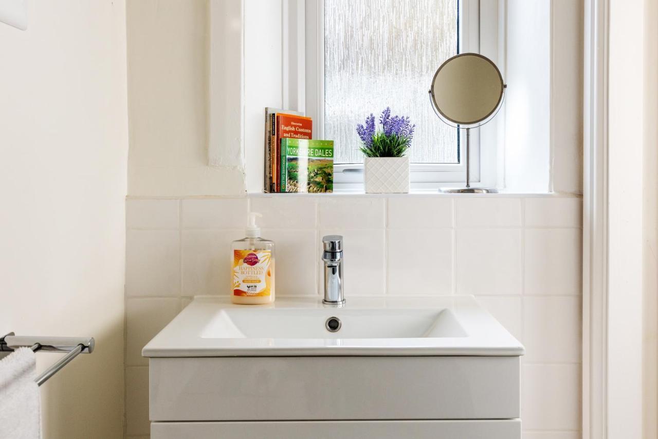 Ilkley Studio Apartment Bagian luar foto